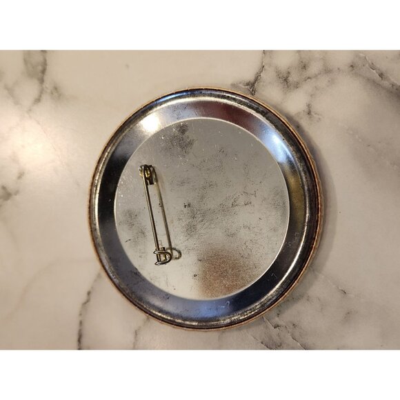 Vintage Chi-Chi's Mexican Restaurante Holiday Gift Certificates Pinback Button - Picture 2 of 3